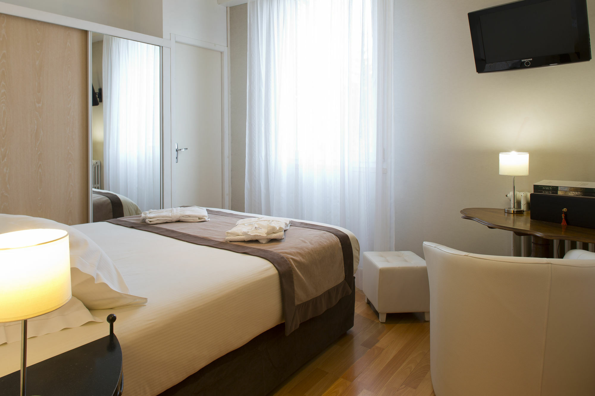 The Originals Boutique, Hotel Du Pont Roupt, Mende Luaran gambar